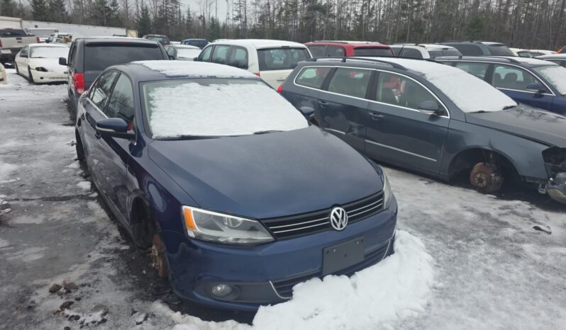 
								2013 Volkswagen Jetta Automatic FWD full									