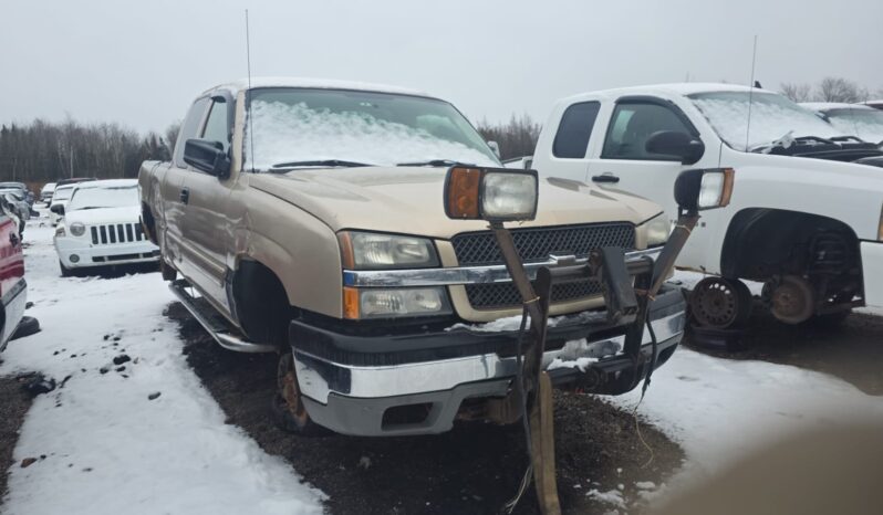 
								2005 Chevrolet Silverado Automatic 4WD Pickup full									