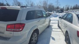 
										2011 dodge journey FWD Automatic full									