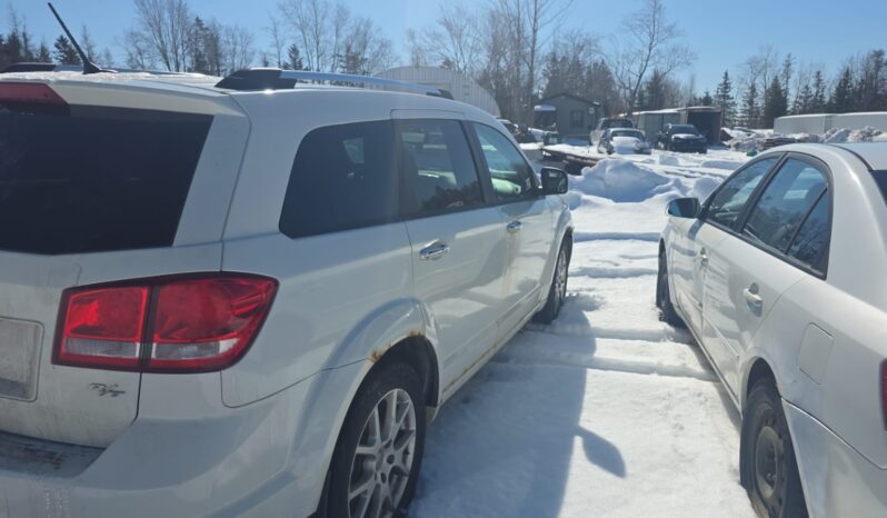 
								2011 dodge journey FWD Automatic full									