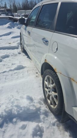 
										2011 dodge journey FWD Automatic full									