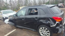 
										2011 Mitsubishi RVR Automatic AWD SUV full									