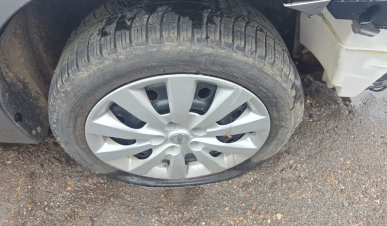 
								2014 Nissan Sentra Automatic FWD Sedan full									