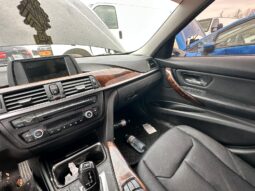 
										2013 BMW 328i Automatic xDrive Sedan full									