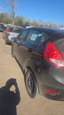 
										2013 Ford Fiesta Automatic FWD Hatchback full									