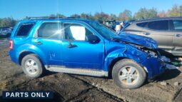 
										2011 FORD Escape SUV full									