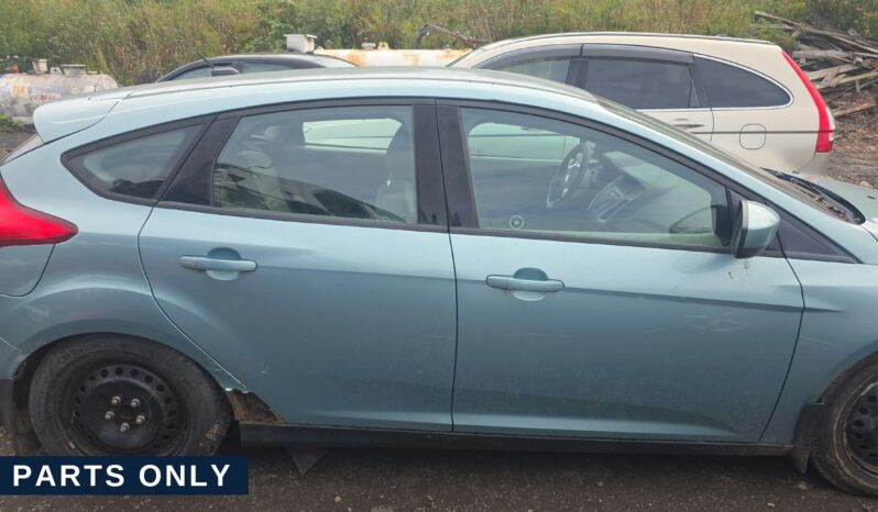 
								2012 FORD Focus HATCHBACK full									