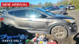 2013 HYUNDAI Santa Fe Automatic FWD SUV