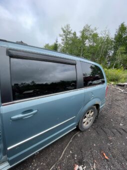 2009 Chrysler Town & Country Minivan