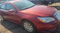 2014 Chrysler 200 FWD Sedan