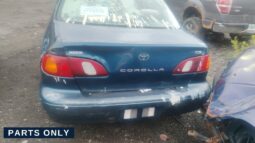 
										2000 Toyota Corolla full									