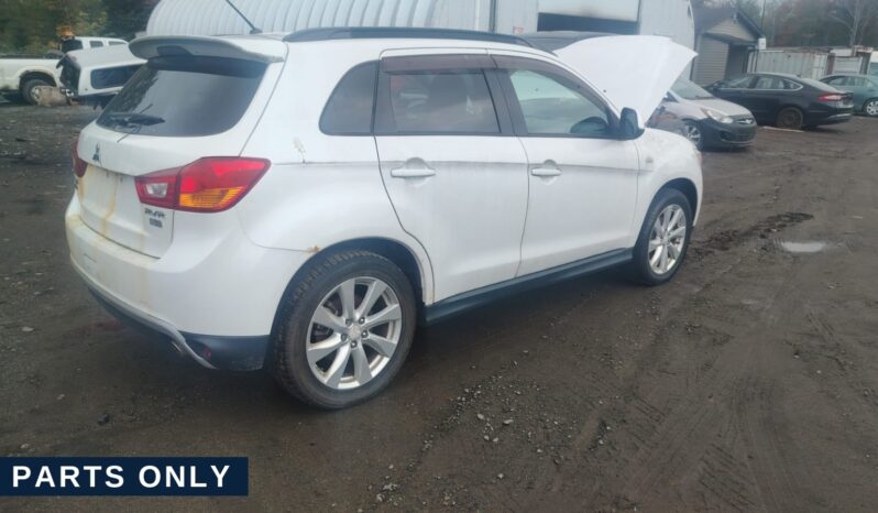 
								2014 Mitsubishi RVR full									