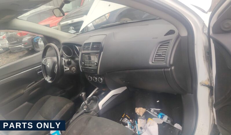 
								2014 Mitsubishi RVR full									
